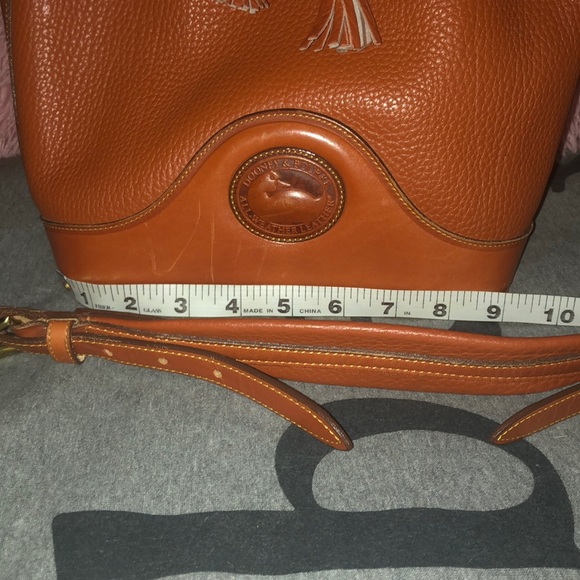 Vintage Dooney & Bourke all weather leather bag - Picture 2 of 11